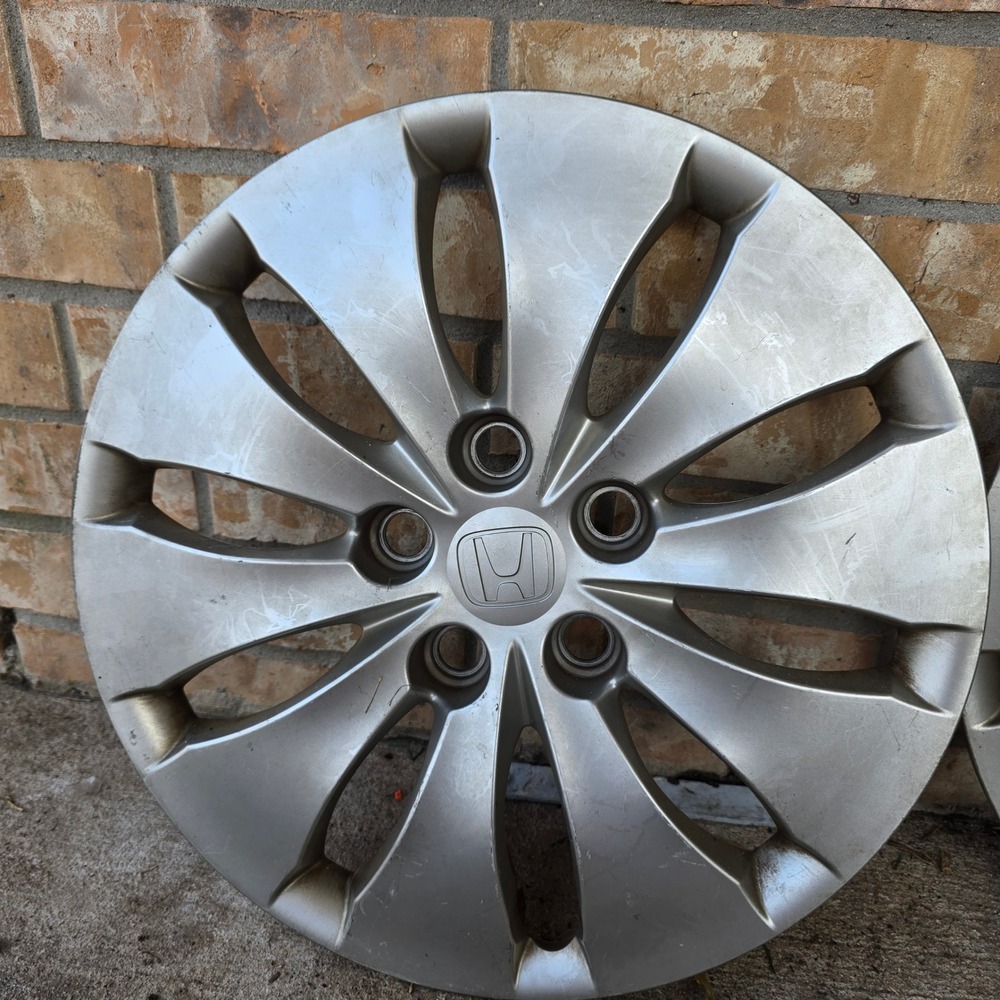 Honda Hubcaps 16 Inch Wheel Covers 44733-TA5-A00 Set of 4 Silver Good OEM - Picture 9 of 13